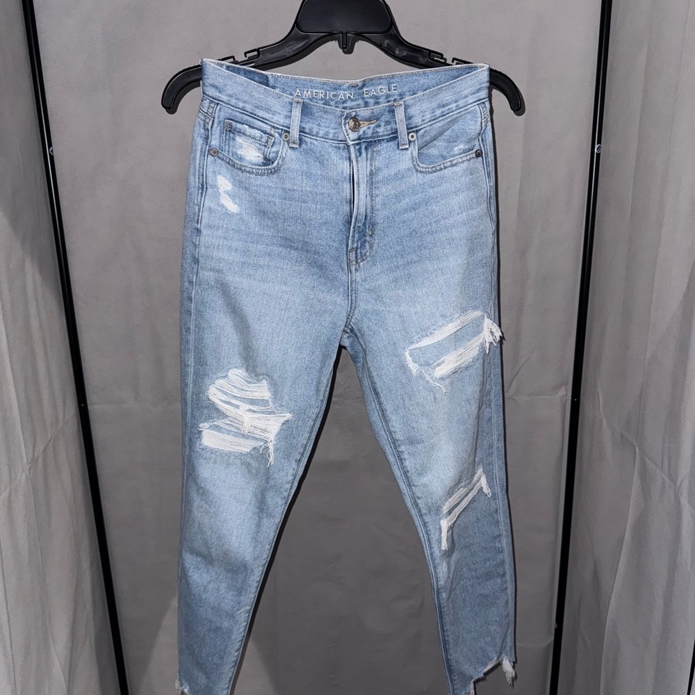 American Eagle Outfitters Light Blue Ripped Ankle Jeans
